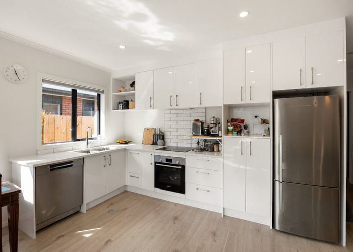  at 2/146 Hukanui Road, Chartwell, Hamilton