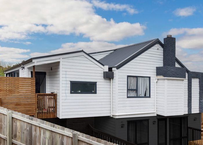  at Bucklands Beach, Manukau City, Auckland