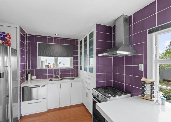  at 6 Roberts Road, Hei Hei, Christchurch