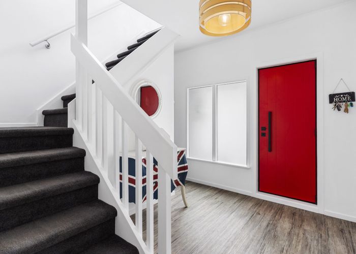  at 1/18 Mizpah Road, Torbay, Auckland