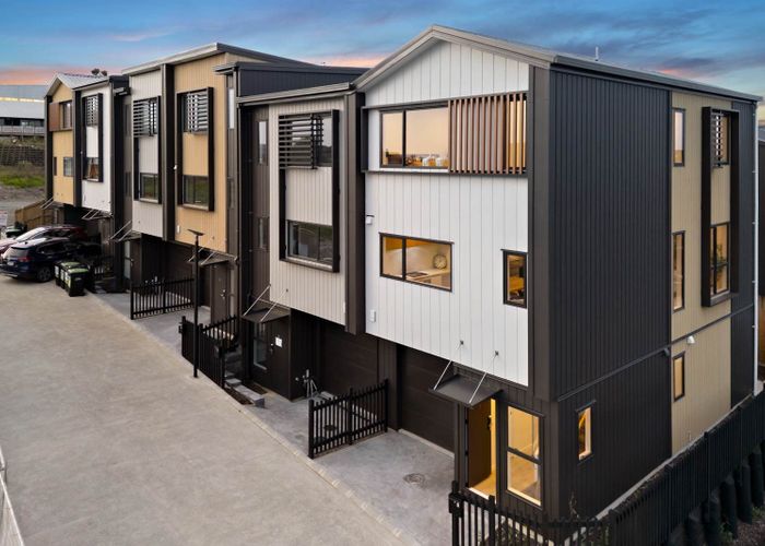  at 24 Milenio Crescent, Windsor Park, North Shore City, Auckland