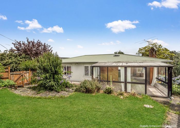  at 10 Mackwood Place, Birkdale, North Shore City, Auckland