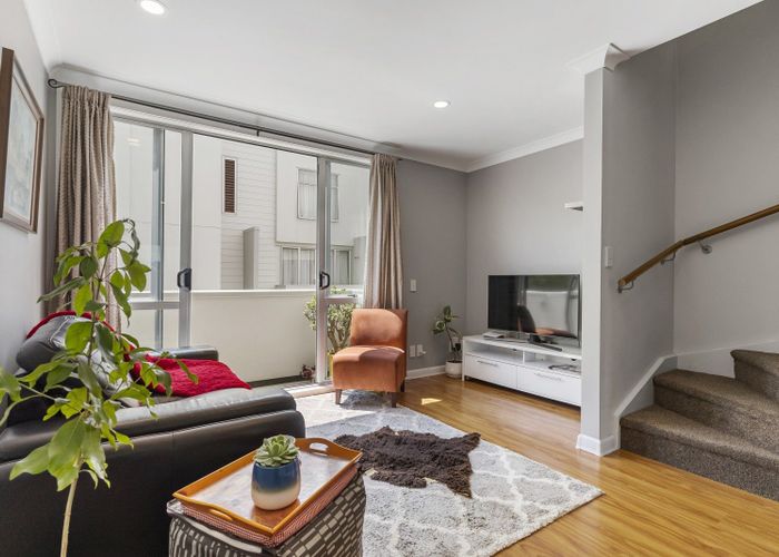  at 9/852 Mount Eden Road, Three Kings, Auckland