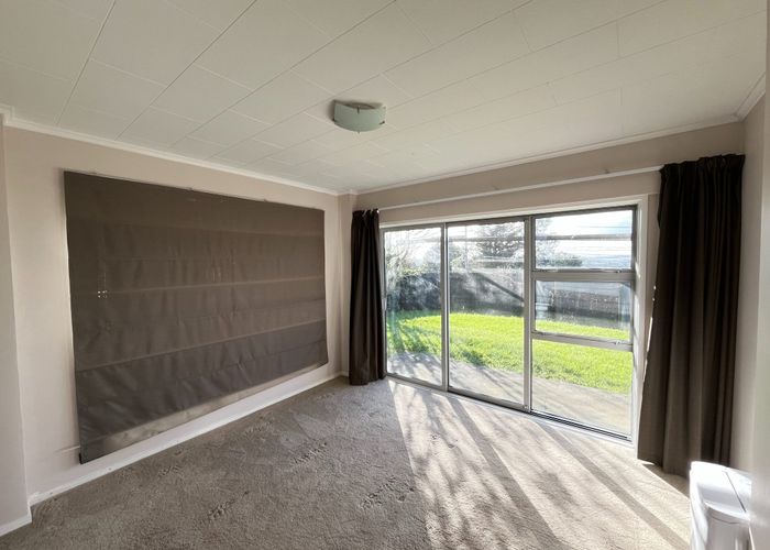  at 1/60 West Coast Road, Glen Eden, Waitakere City, Auckland