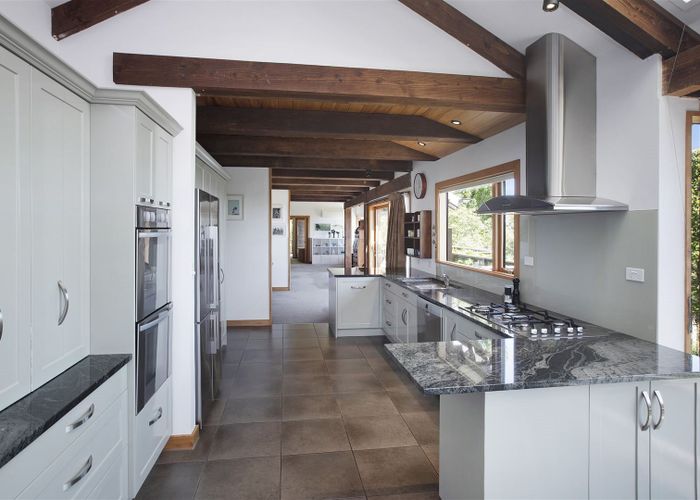  at 5 Amherst Place, Cashmere, Christchurch