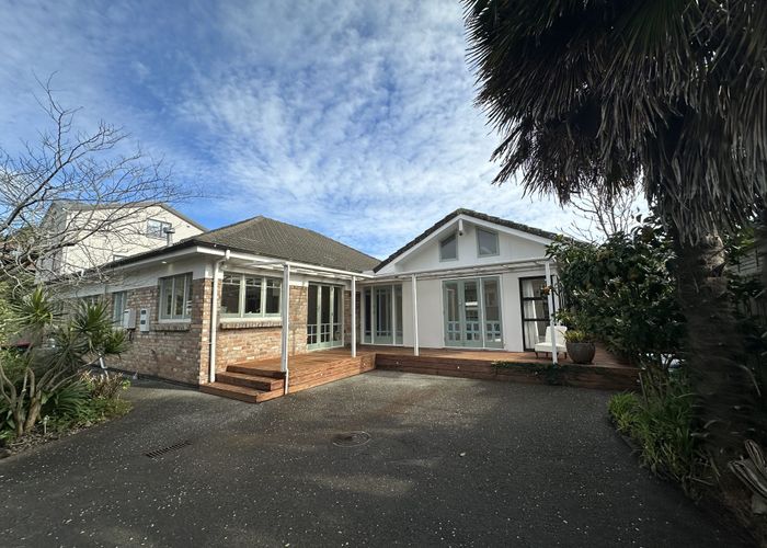  at 15 Edenvale Crescent, Mount Eden, Auckland City, Auckland