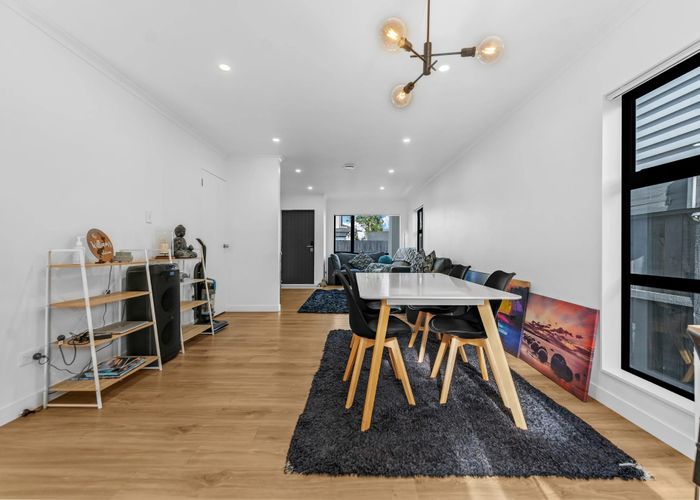  at 127E Russell Road, Manurewa, Manukau City, Auckland