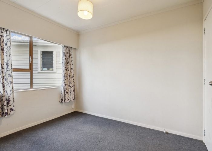  at 2/31 Blease Street, New Lynn, Waitakere City, Auckland
