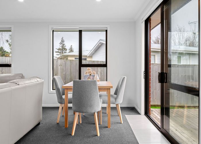  at 2/3 Helena Road, Hillcrest, Hamilton