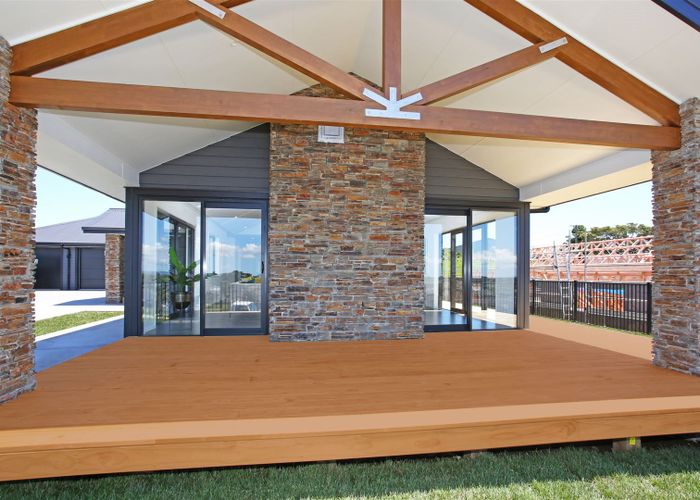  at 6 Kerr Crescent, Patumahoe, Pukekohe