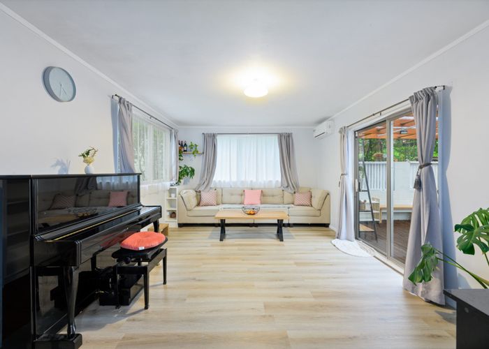  at 31 Glenbervie Crescent, Massey, Auckland