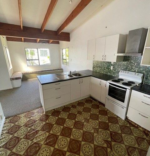  at 1/20 Waverley Avenue, Glenfield, North Shore City, Auckland