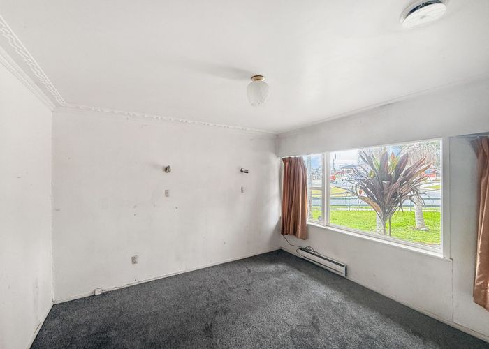  at 1 Hooker Place, Papatoetoe, Manukau City, Auckland