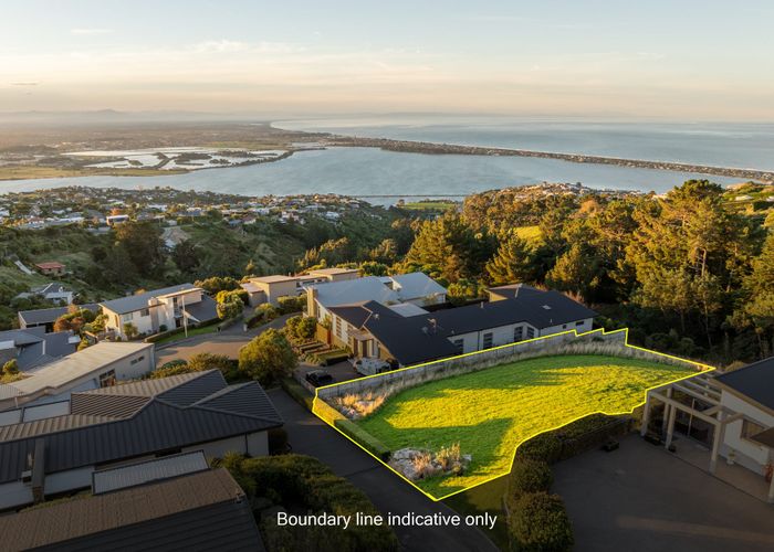  at 15 Stoneyridge Close, Mount Pleasant, Christchurch City, Canterbury