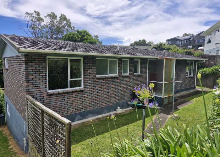  at 15 Rossiter Crescent, Lynmouth, New Plymouth
