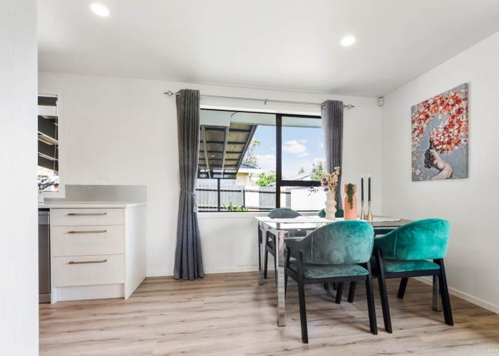  at 184A Rathgar Road, Henderson, Auckland