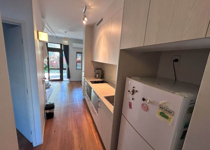  at 81/92 Bush Road, Albany, North Shore City, Auckland