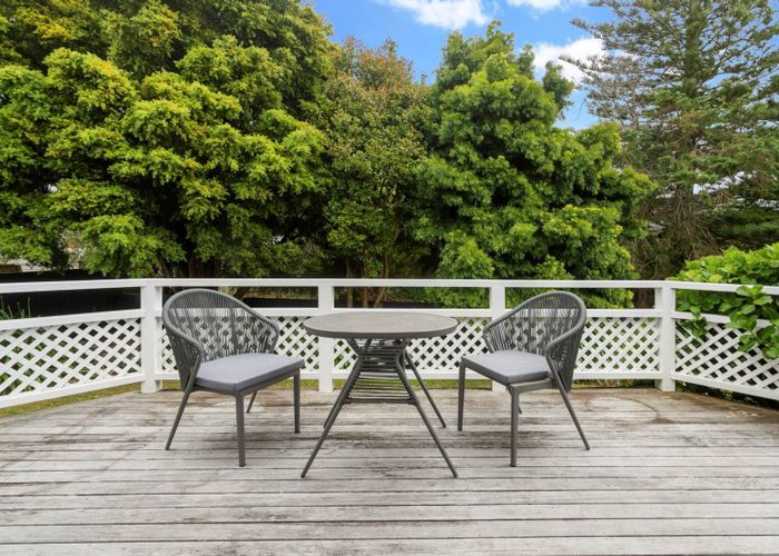  at 2/2 Napoleon Avenue, Milford, Auckland