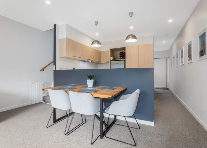  at 14/7 Handyside Street, Tawa, Wellington, Wellington
