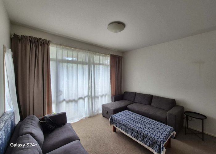  at 143/2 Armoy Drive, East Tamaki, Auckland