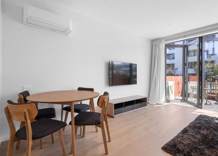  at 8/360 Montreal Street, City Centre, Christchurch City, Canterbury