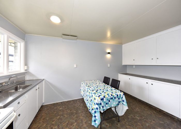 at 1/124 Huxley Street, Sydenham, Christchurch City, Canterbury