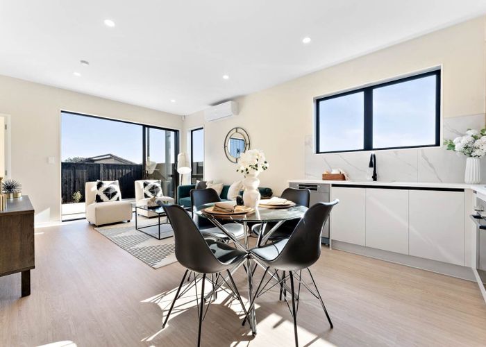  at 33 Paretao Street, Massey, Waitakere City, Auckland