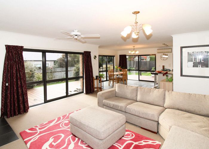 at 10 Rexwood Estate, Carterton