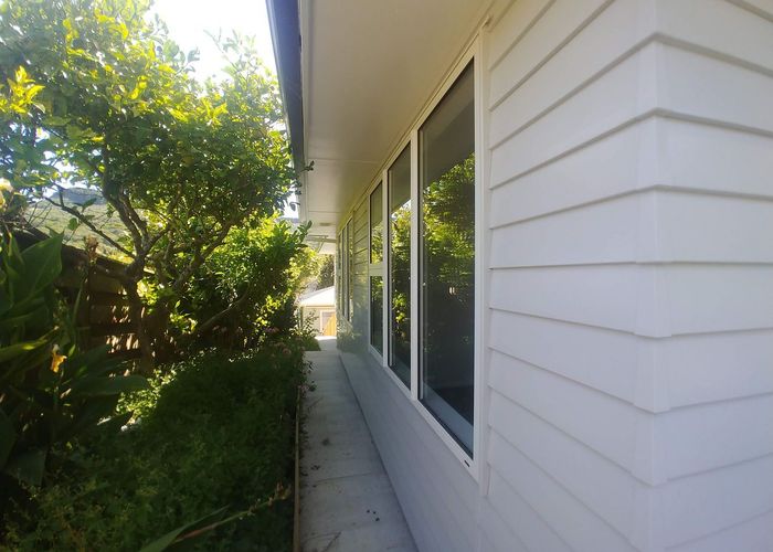 at 13A Huia Street, Tawa, Wellington, Wellington