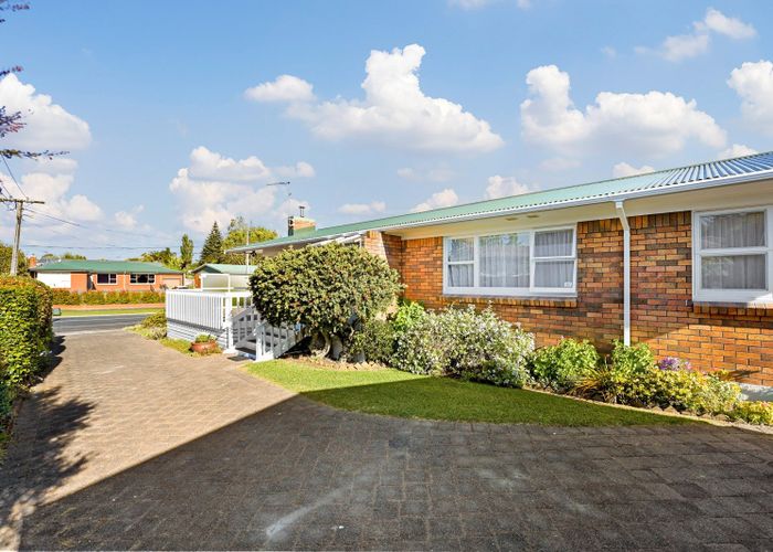  at 233 Bankwood Road, Chartwell, Hamilton