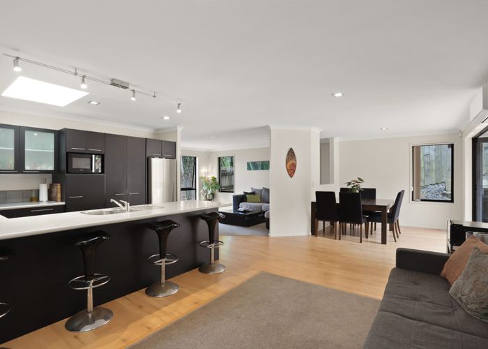  at 7 Oratia Drive, Glen Eden, Waitakere City, Auckland