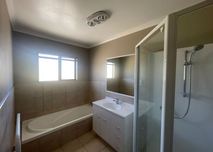  at 11 Innisowen Place, Flat Bush, Manukau City, Auckland