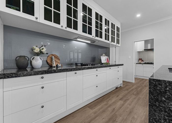  at 15 Hermes Road, Flat Bush, Manukau City, Auckland