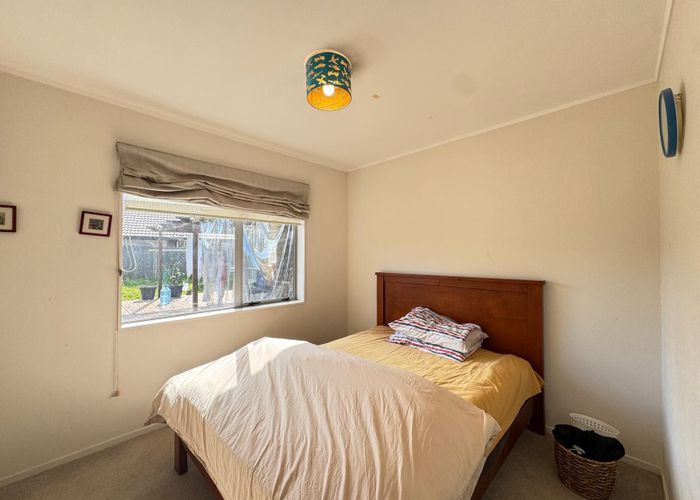  at 11 Travers Place, Northpark, Manukau City, Auckland