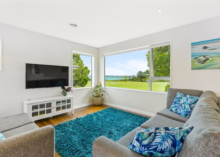  at 477 Te Atatu Road, Te Atatu Peninsula, Auckland