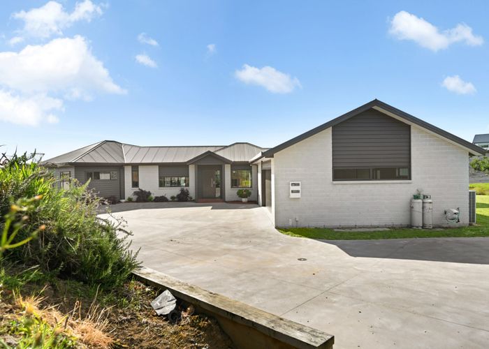  at 43 Edwards Street, Kimbolton, Feilding