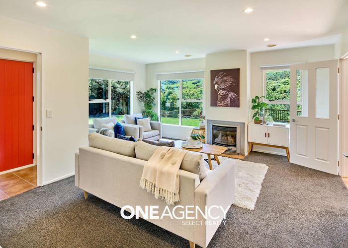  at 19 Cabbage Tree Grove, Woodridge, Wellington