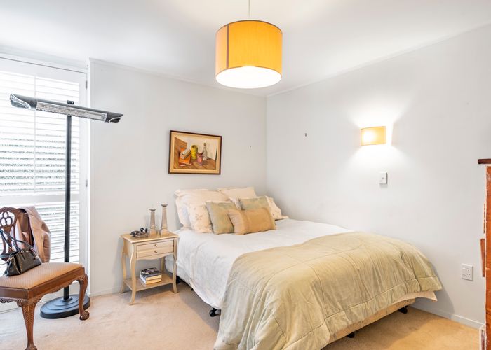  at 1/2 Cowie Street, Newmarket, Auckland