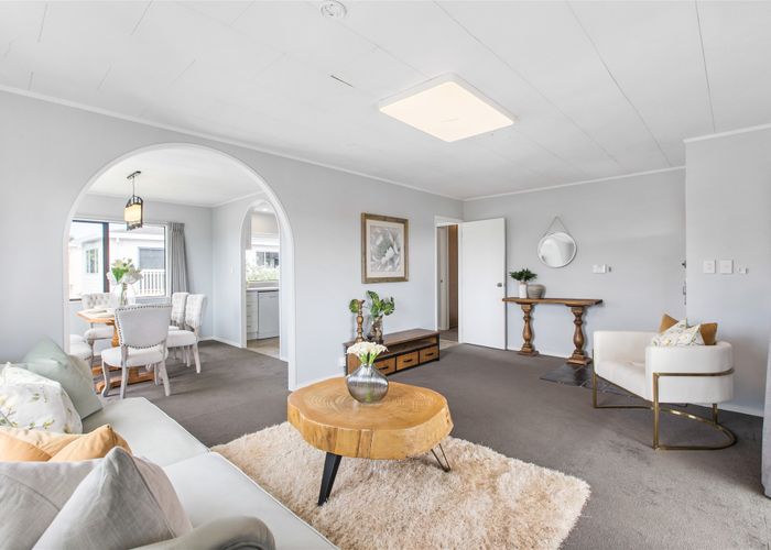  at 1/48 Barbados Drive, Unsworth Heights, Auckland