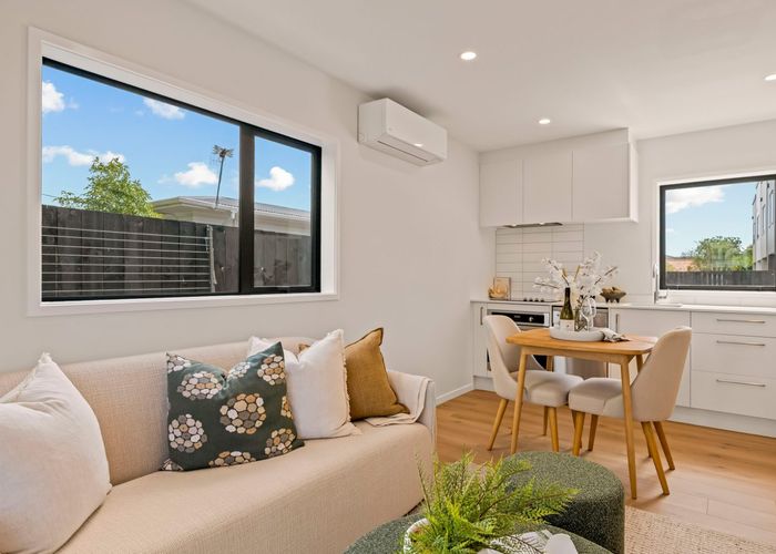  at 1/721 Te Atatu Road, Te Atatu Peninsula, Waitakere City, Auckland