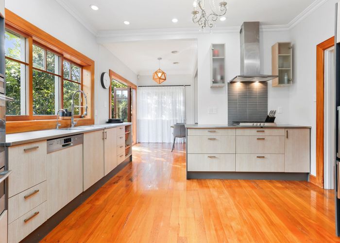  at 6 Clarke Road, Onehunga, Auckland