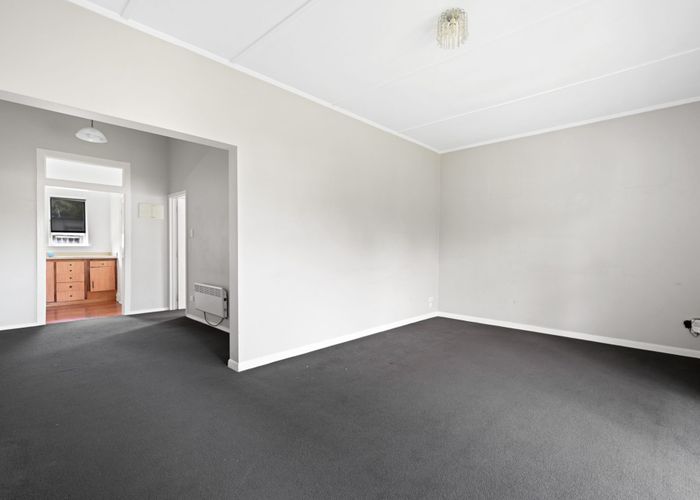  at 351 Cambridge Road, Hillcrest, Hamilton