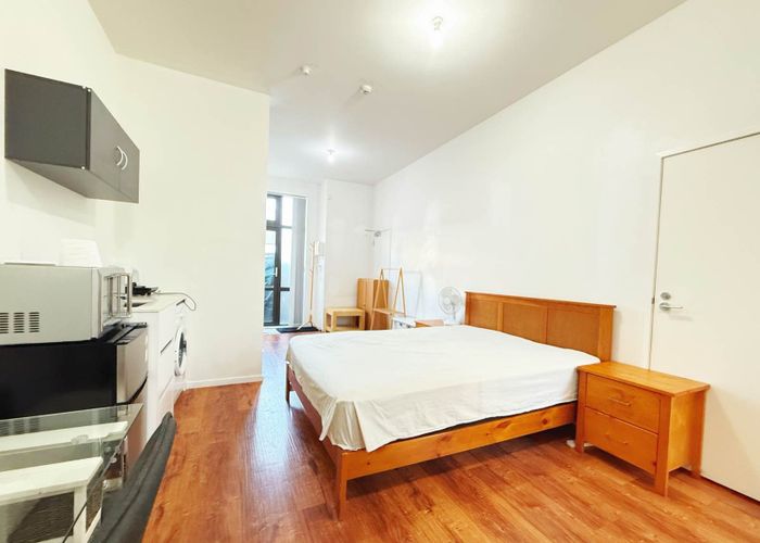  at 5/1 Glenside Crescent, Grafton, Auckland City, Auckland