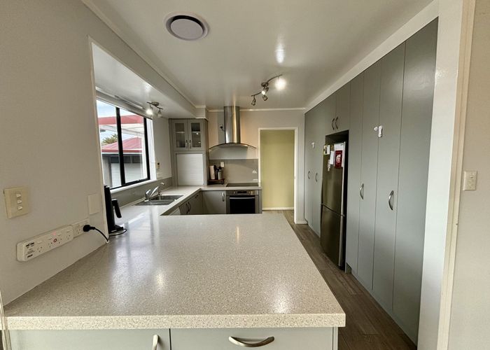  at 77 Endeavour Avenue, Flagstaff, Hamilton