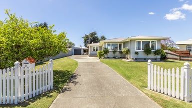  at 21 Bill Hercock Street, Pirimai, Napier