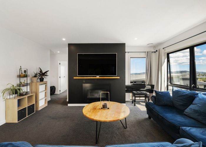  at 7B Grumman Lane, Newlands, Wellington