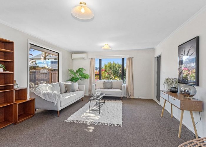  at 2/205 Matsons Avenue, Papanui, Christchurch