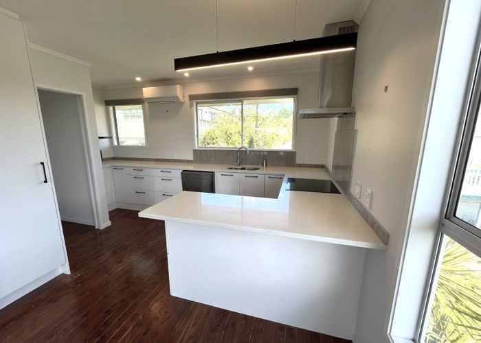  at 4/300 St Johns Road, Meadowbank, Auckland City, Auckland