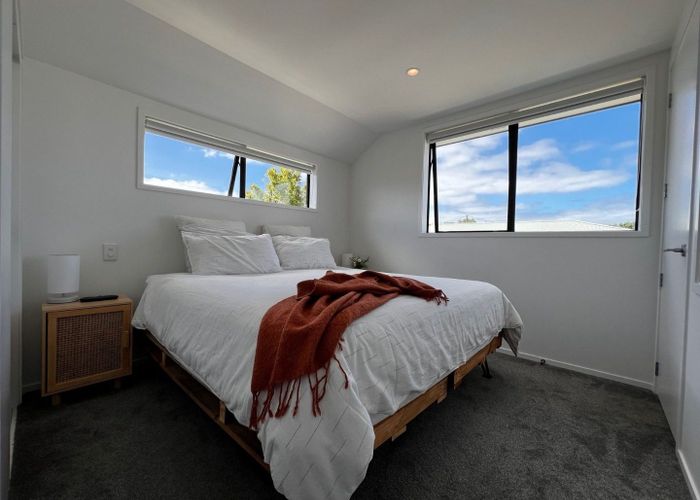  at 6 St Leonards Road, Kelston, Waitakere City, Auckland