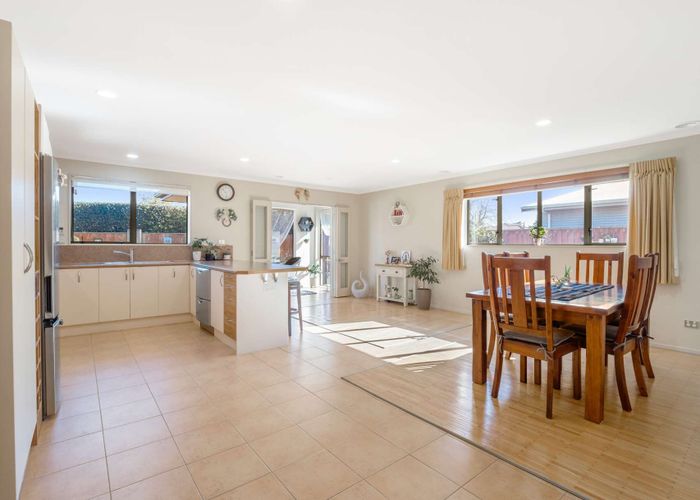  at 1 Suffolk Drive, Otamatea, Whanganui, Manawatu / Whanganui